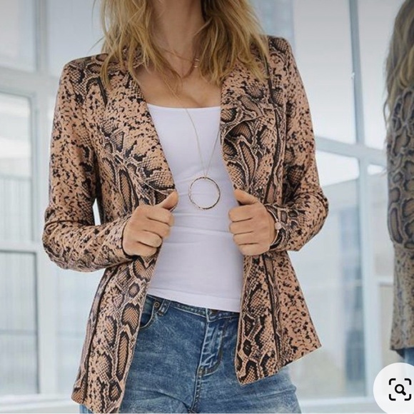 VENUS | Jackets & Coats | Venus Snake Print Jacket | Poshmark